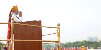 77th Independence Day Speech: PM Modi appreciates contribution of nurses & doctors